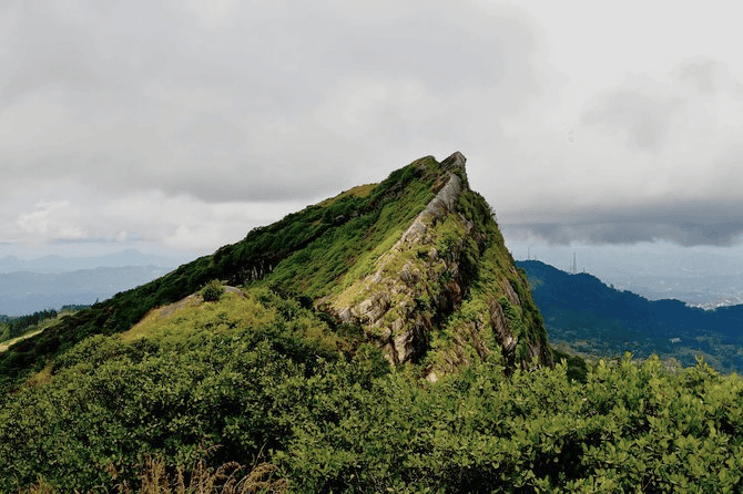 Hanthana Mountain Range